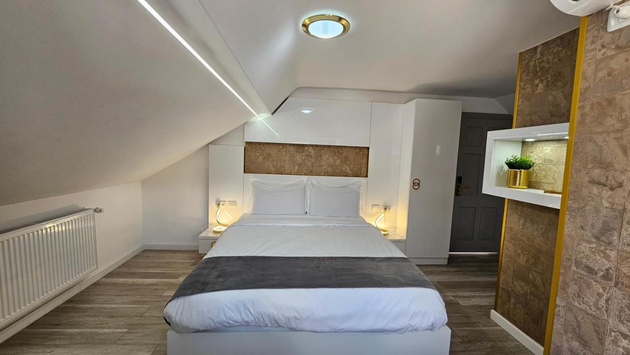 Bed and Breakfast Colt De Rai Решица Экстерьер фото