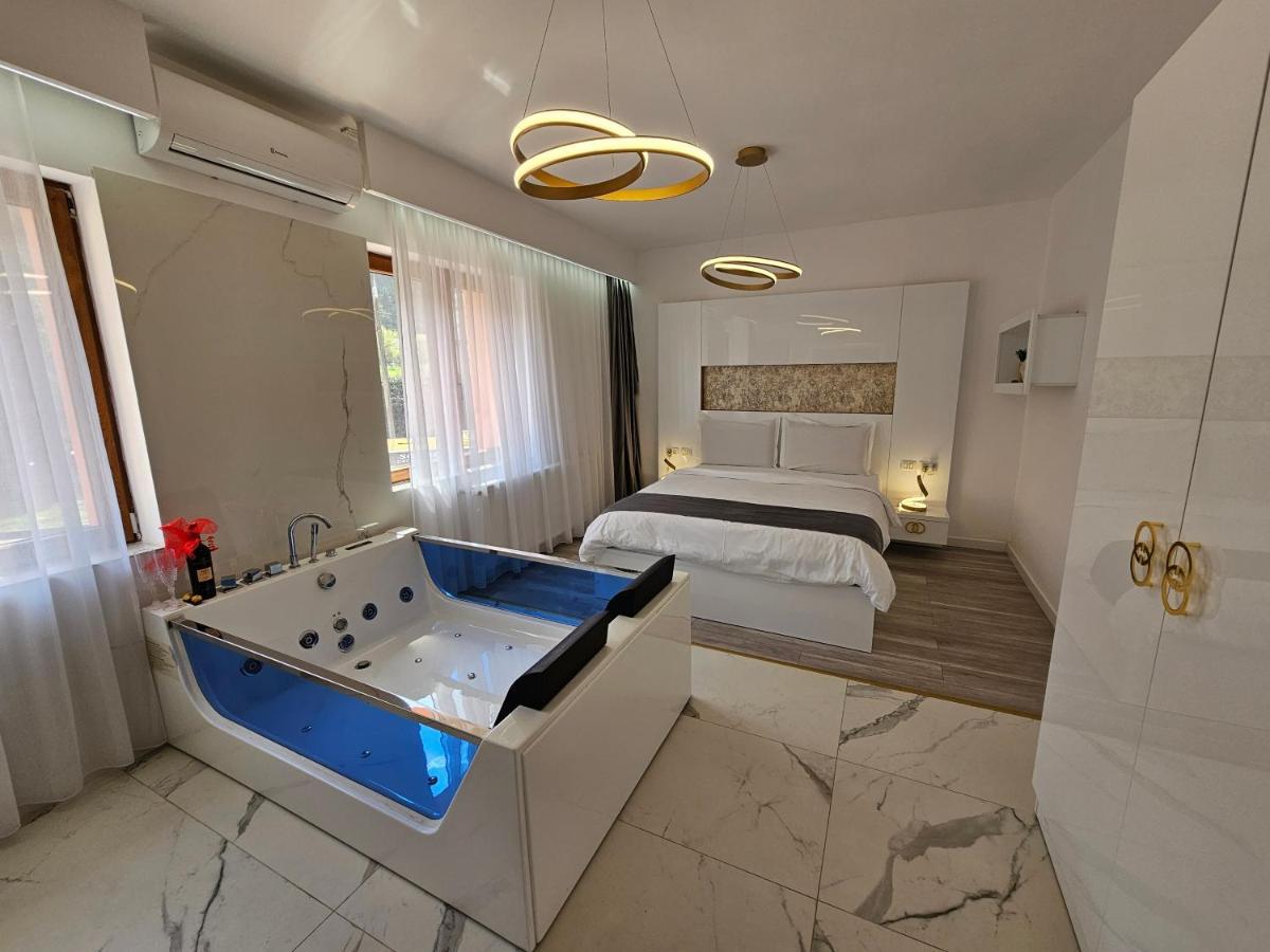 Bed and Breakfast Colt De Rai Решица Экстерьер фото