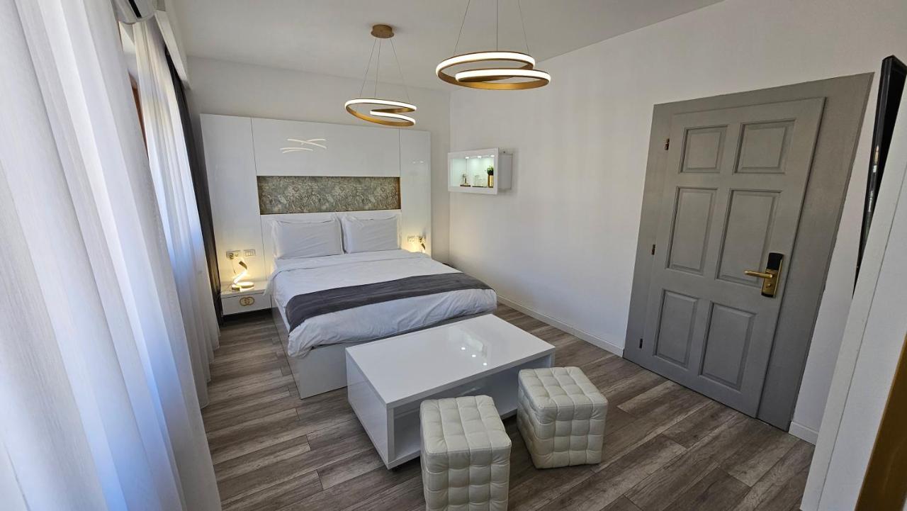 Bed and Breakfast Colt De Rai Решица Экстерьер фото