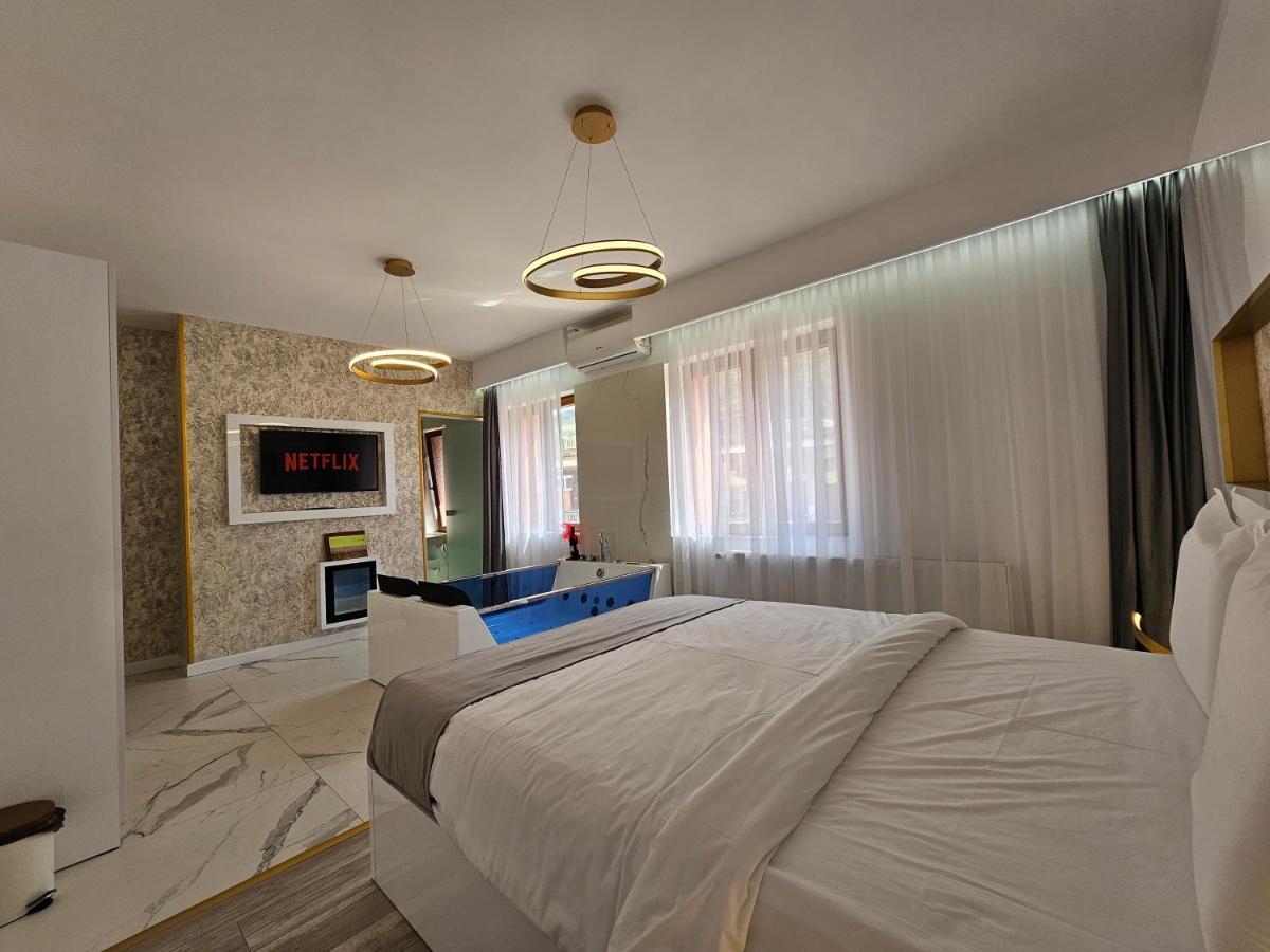 Bed and Breakfast Colt De Rai Решица Экстерьер фото