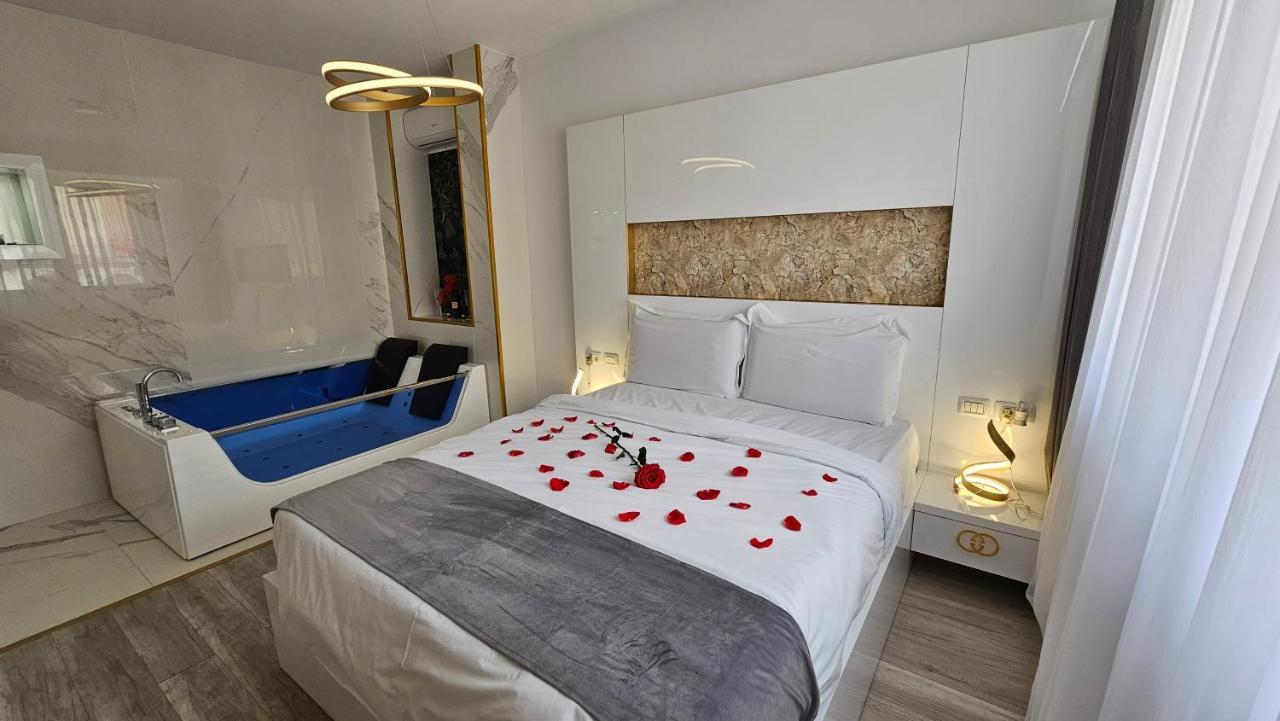 Bed and Breakfast Colt De Rai Решица Экстерьер фото