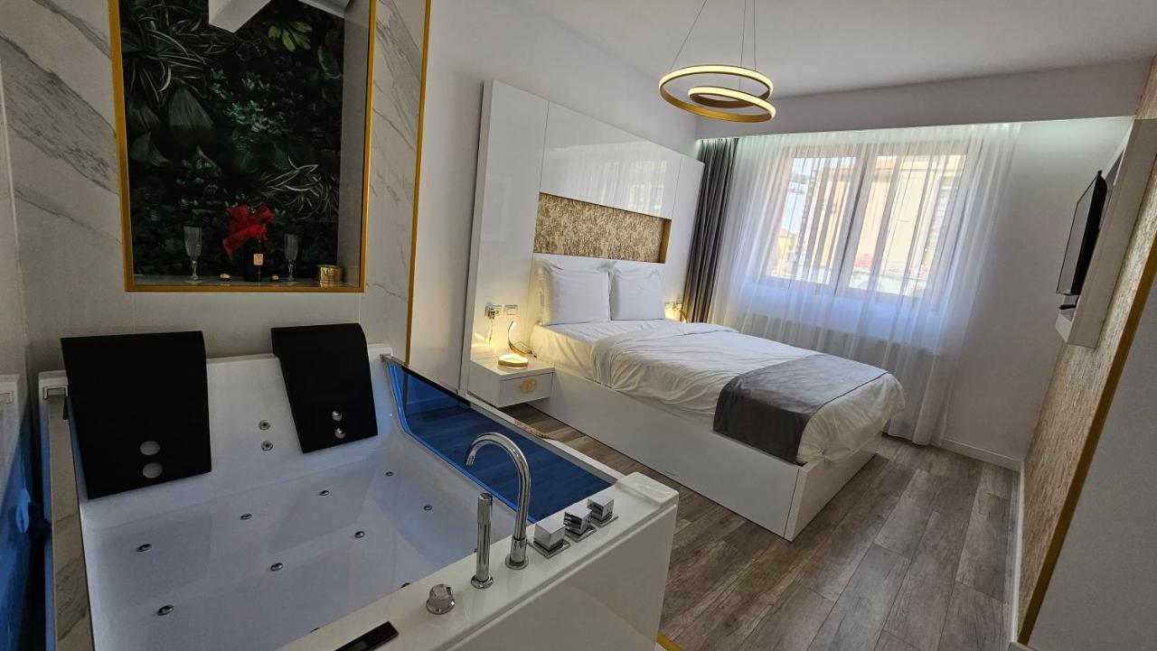 Bed and Breakfast Colt De Rai Решица Экстерьер фото